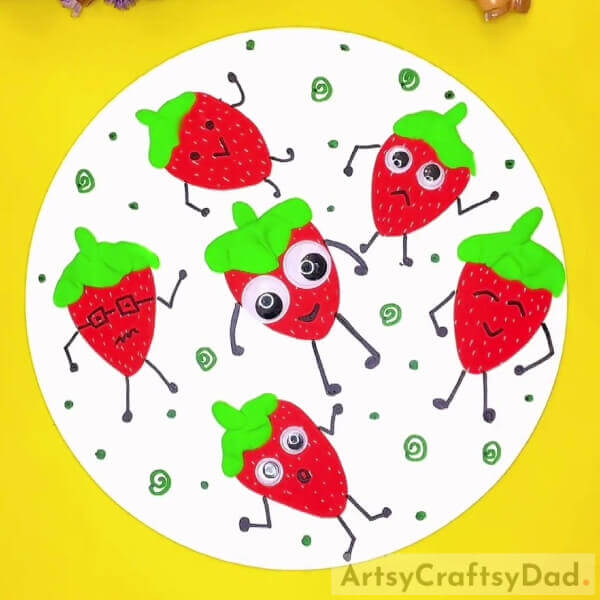 This Is The Final Look Of Your Funny Dancing Strawberries!-A fun and engaging craft for kids - paper and clay strawberries.