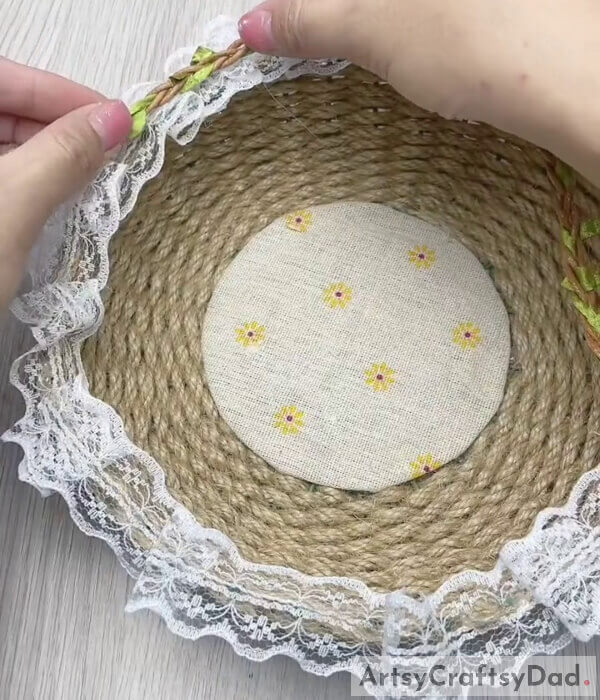 Artificial Leaves - Step-by-Step Guide for Making a Basket out of Jute