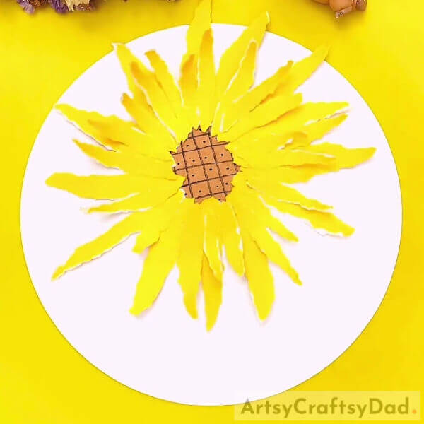 Making Another Petal Layer- A Simple Guide to Making a Paper Sunflower Through Tearing for Newcomers