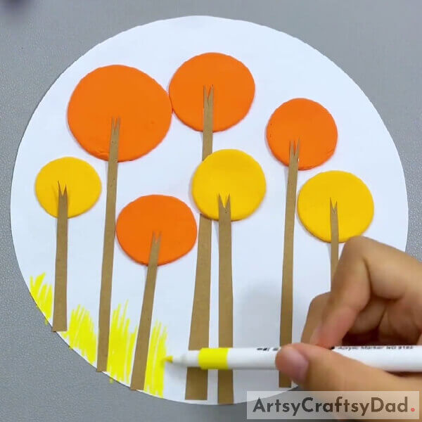 Drawing Yellow Grass Using Yellow Marker- Tutorial on Crafting Clay Autumn Circle Trees 