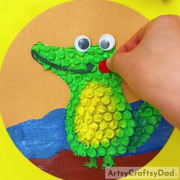 Dusting some Blush- Making Crocodile Artwork with Bubble Wrap - A Tutorial