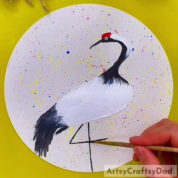Make the feet and legs of the crane - Beginner's Guide to Painting a Crane Bird Accurately 