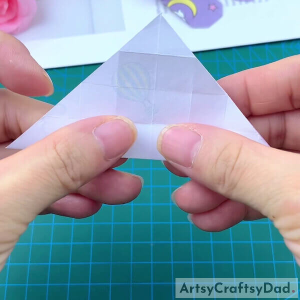 Making Check Creases - Paper Crafts Tutorial For Creating Flip Flops With Kids 