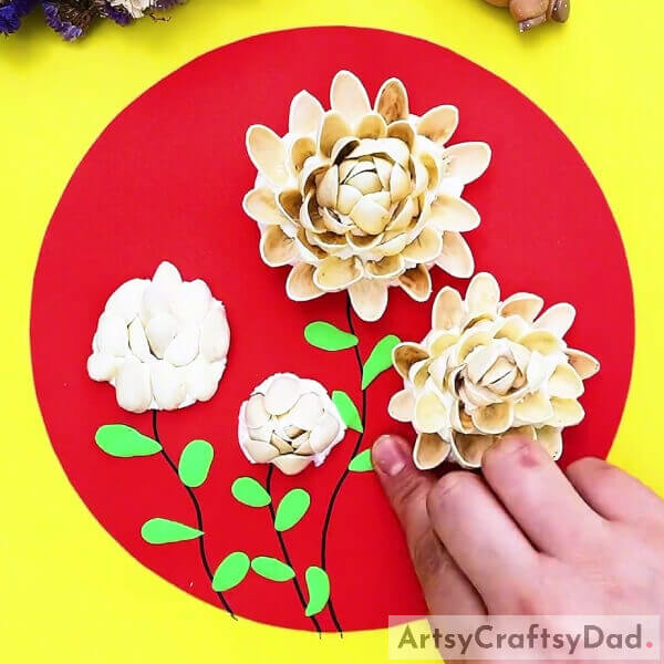 Making Leaves To The Stems - Tutorial to Build a Chrysanthemum Flower Garden Featuring Clay and Pistachio Shells 