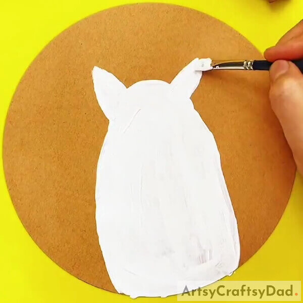 Making The Ears Of The Cat - Step-by-Step Guide to Create Artwork of Furry Cats for Kids