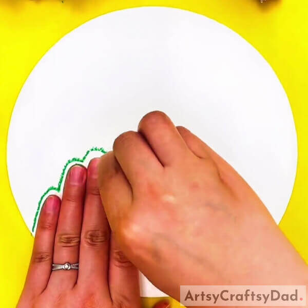 Outlining The Hand - Guide to Sketching a Mountain Scene with a Hand Outline