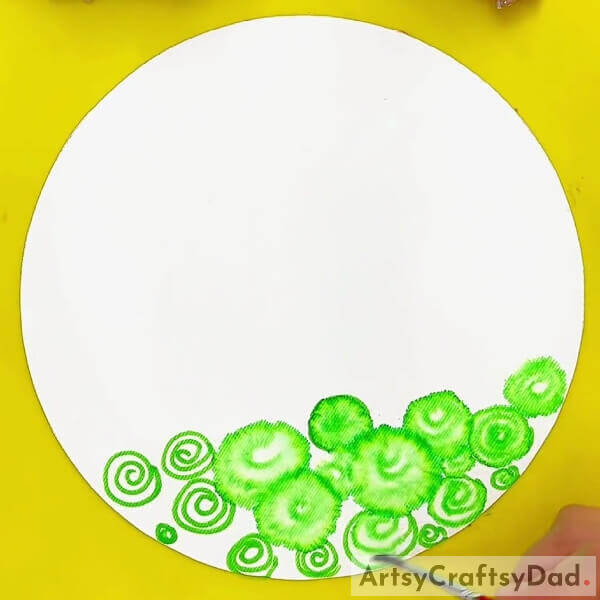 Painting Over The Spirals - A tutorial to show you how to draw a stunning watermelon ant with a sketch pen