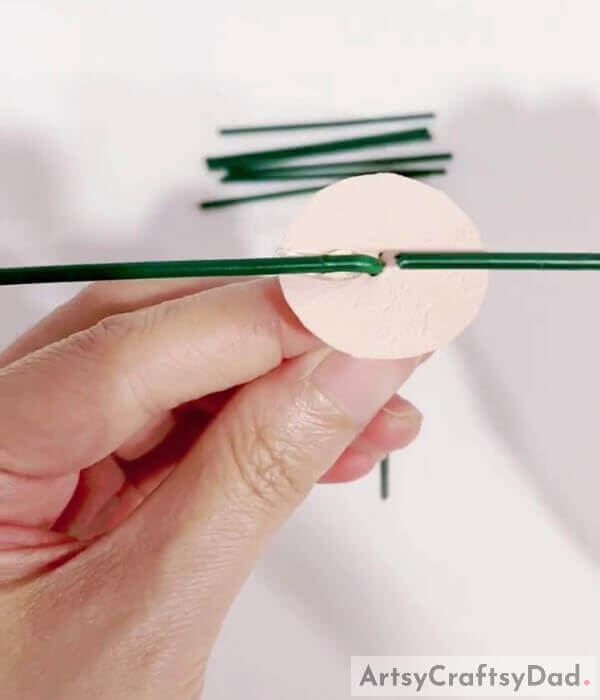 Paste Another Stick - Creating a stunning umbrella with thread weaving methods