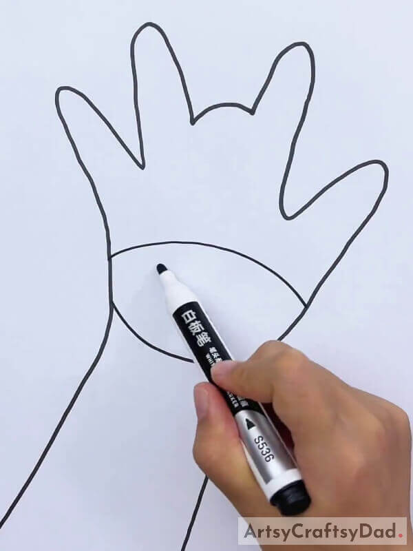 Separating The Face And Neck Of Giraffe- Creating a hand gesture illustration of a giraffe for kids.