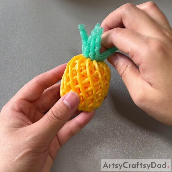 Assemble The Pineapple- Foam Netting Pineapple Art Project Tutorial for Little Learners