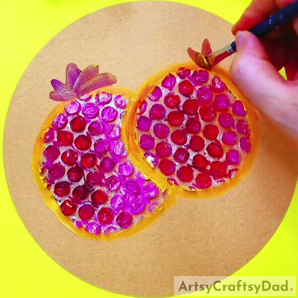 Completing The Cover Of The Pomegranates- Tutorial for crafting a pomegranate-themed art piece using bubble wrap