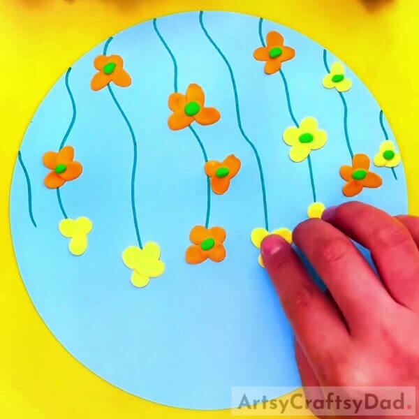Crafting Clay To Make The Flowers - Simple Flower Climber Clay Craft For Kids