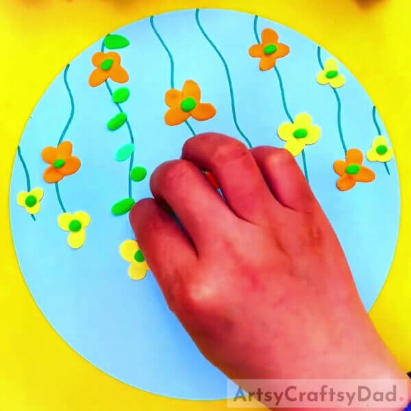 Crafting Leaves - Amazing Flower Climber Clay Craft For Kids 