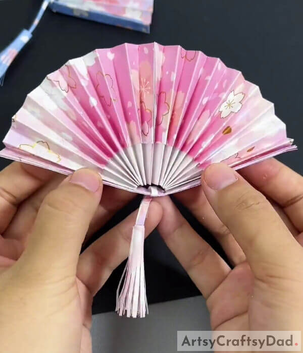 Cute Origami Chinese Paper Fan Is Ready!- An Instructional Guide for Novices to Make a Chinese Fan Using Paper Origami 