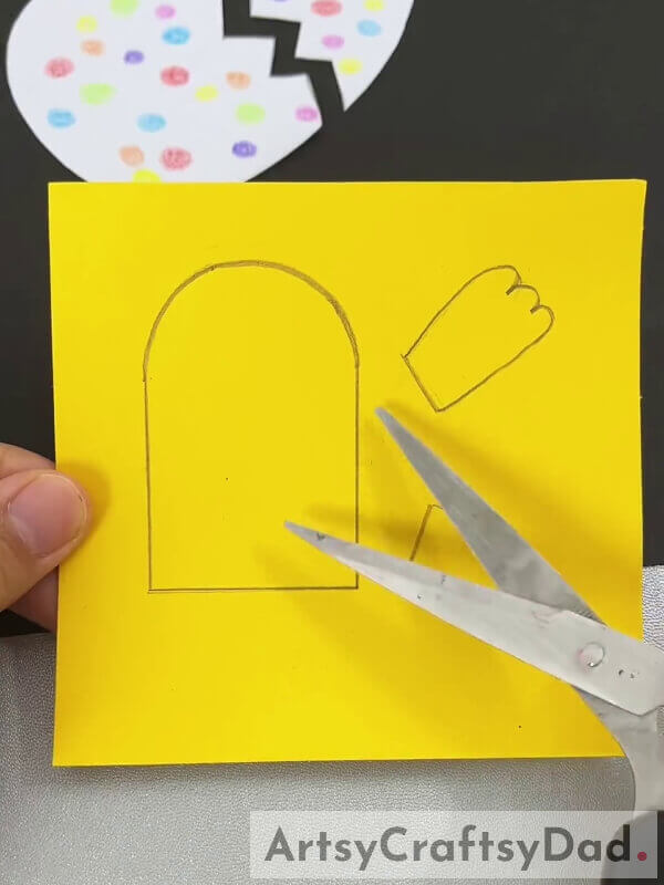 Drawing Chick On Yellow Color Craft Paper- Guide to Crafting a Chick Hatch Paper Craft In A Kid-Friendly Way 