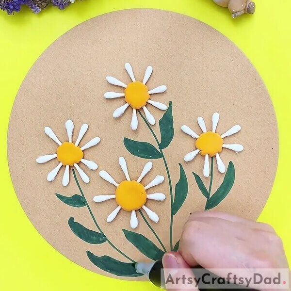 Drawing More Leaves-Easy Sunflower Garden Using Cotton Buds Tutorial For Kids