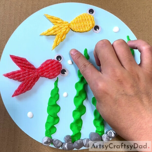 Making Another Fish And Bubbles- Learn How to Make Fruit Foam & Clay Art with an Aquatic Perspective