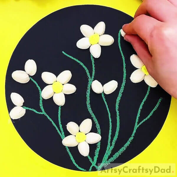 Making More Flowers And Flower Buds-Easy Lily Garden With Pistachio Shell And Clay Craft