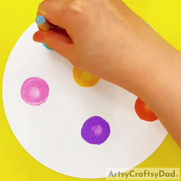 Stamping More Colorful Circles- Learn the steps for making a colorful lollipop stamp painting and drawing 