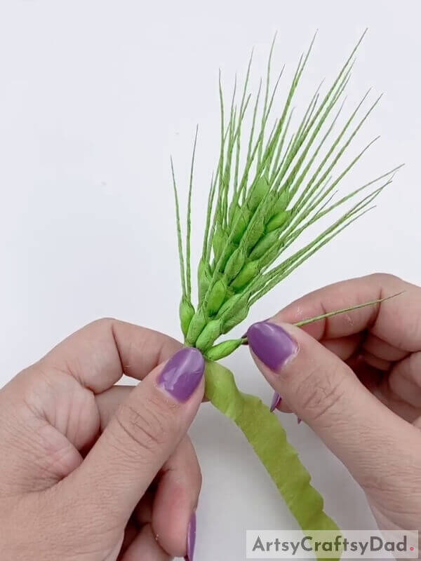 Arrange Them - Utilizing Artificial Raw Wheat: A Guide for Making Crepe Paper Crafts