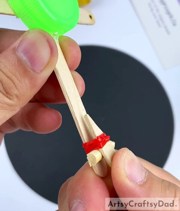 Check Mechanism - Learn How to Upcycle and Create an Arrow & Bow Toy
