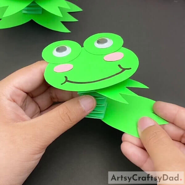 Craft Legs and Assemble - Master the Art of Crafting a Frog that Jumps