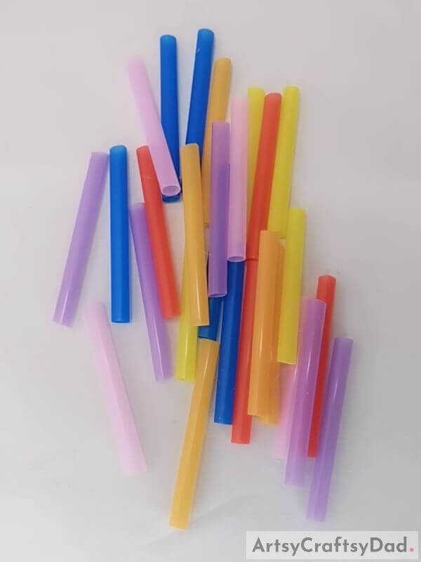 Cut The Straws - Tutorial for Making Artificial Lily Flowers with Plastic Straws