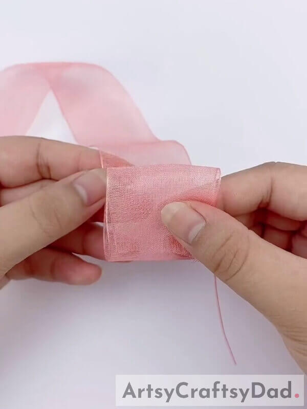 Fold The Ribbon - Guide to sewing a ribbon rose for home decor