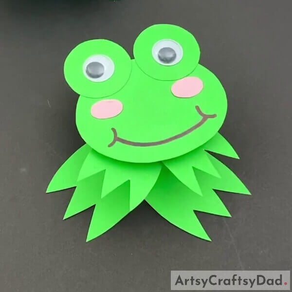 Paper Frog Face: Jumping Toy Craft Tutorial - Tutorial for Producing a Jumping Frog Face Toy