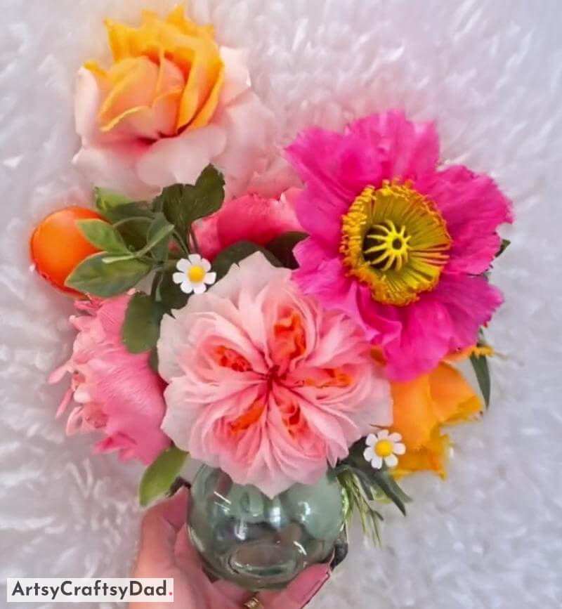 Antique Flower Bouquet Craft Idea For Home Decor - Fabulous Glass Blossoming Vase Creations For House Ornamentation 