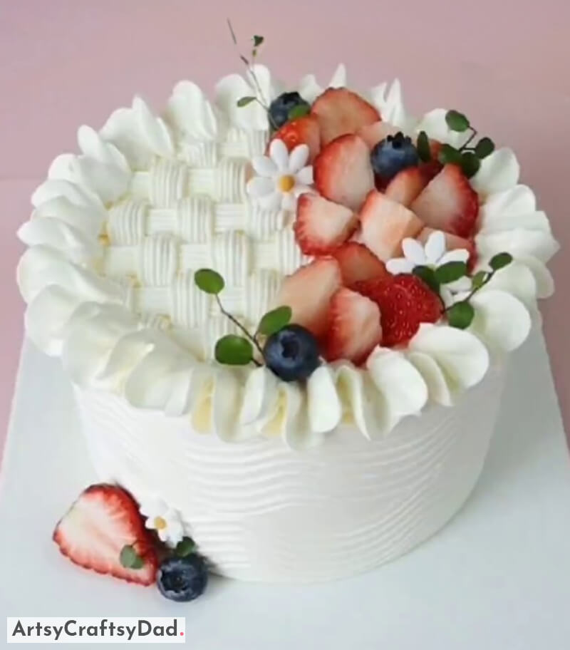 Berries and Buttercream Basket Weave Design - Cake Decoration Idea - Appetizing & Luscious Strawberry Toppings for Cake Embellishing