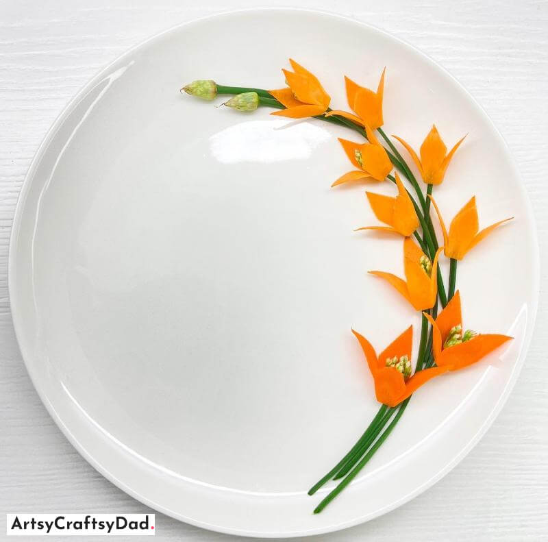 Carrot Flower Border Decoration on White Plate - Crafty Ways to Ornament Half-Circle Patterns on Round Dishes