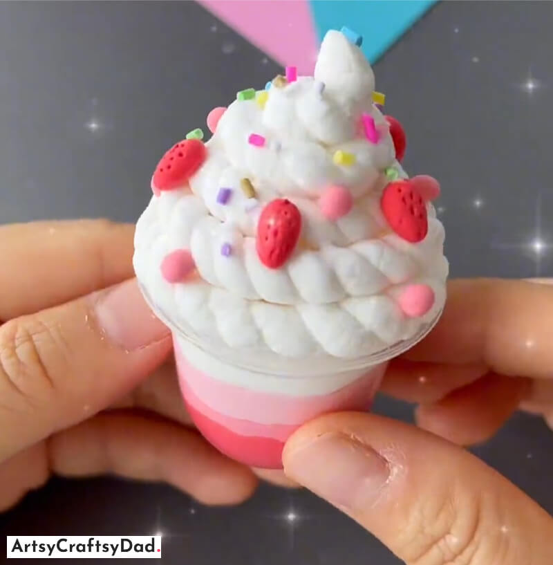 Clay Sundae Ice-Cream Craft Idea for Kids - Let your kids get creative with clay - DIY craft ideas