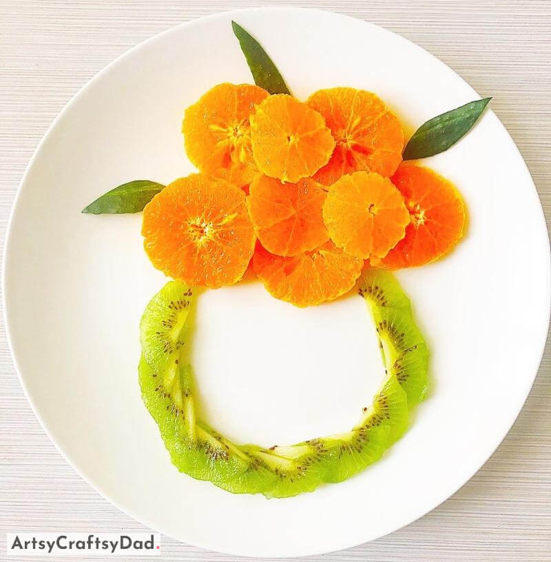 Creative Fruit Ring Using Orange and Kiwi Plate Decoration - Inventive and Different Ways to Adorn Your Plate With Fruits