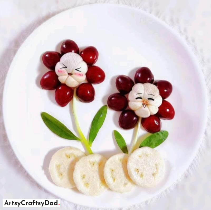 Cute Fruit Flower on White Plate Decoration Idea - Coming Up With Imaginative and Unconventional Designs For Your Fruity Dish