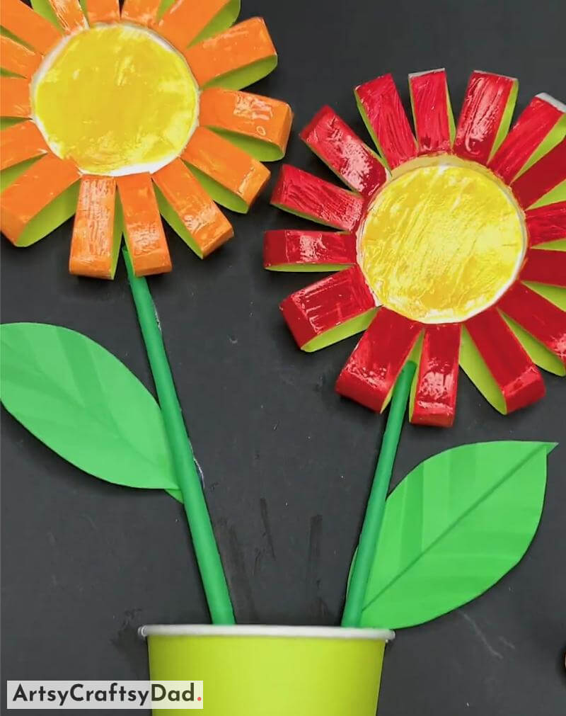 Easy To Make Paper Flowers in Paper Cup Pot - A project for the family: paper flower construction