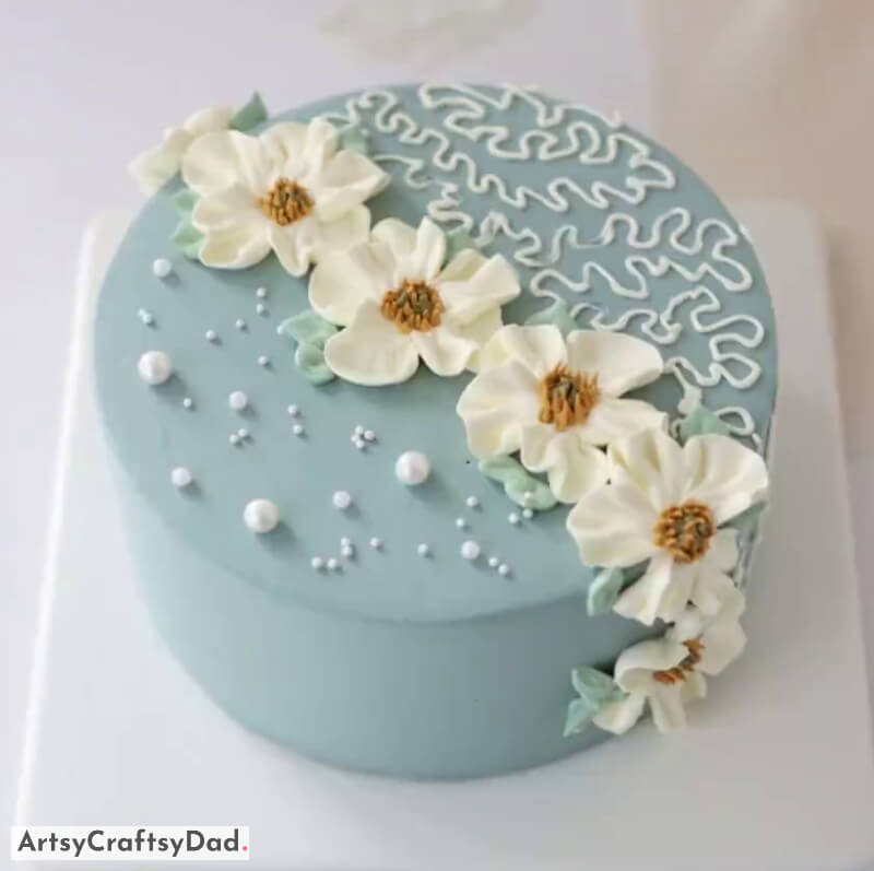 Easy White Floral Cake Decoration With Pearls - Lovely Flower Cake Art 