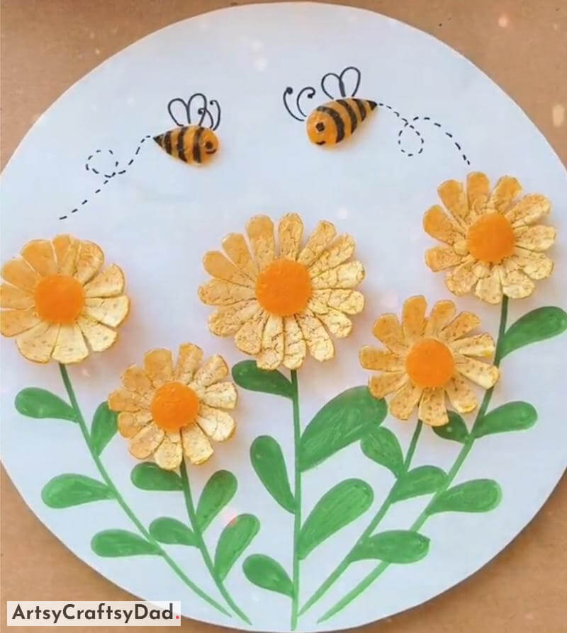 Flowers and Bees Craft Activity Using Oranges - Crafting with Reused Objects for a Circular Design