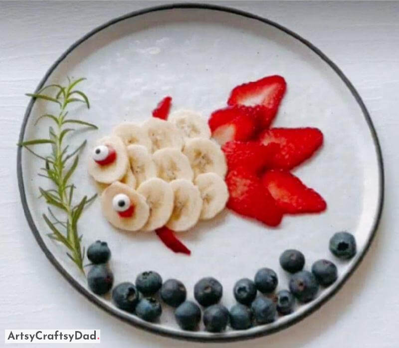 Fruit Fish Healthy Snack Decoration Idea for Plating A creative plating concept combining fruit and fish