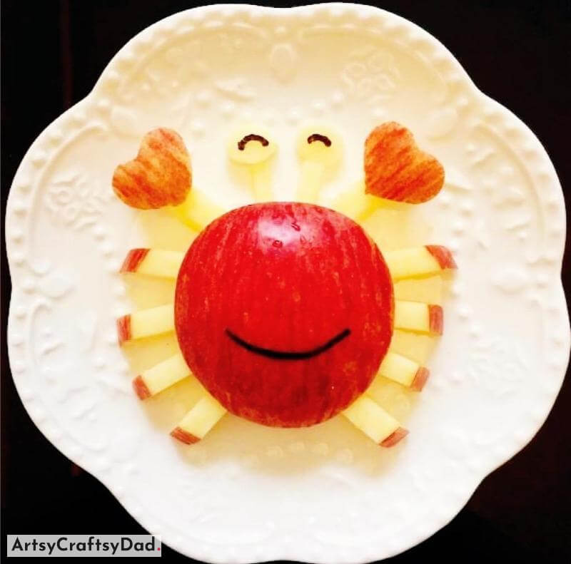 Happy Apple Spider Food Plate Decoration Idea For Kids - Utilizing Fruit To Make Your Plate Memorable