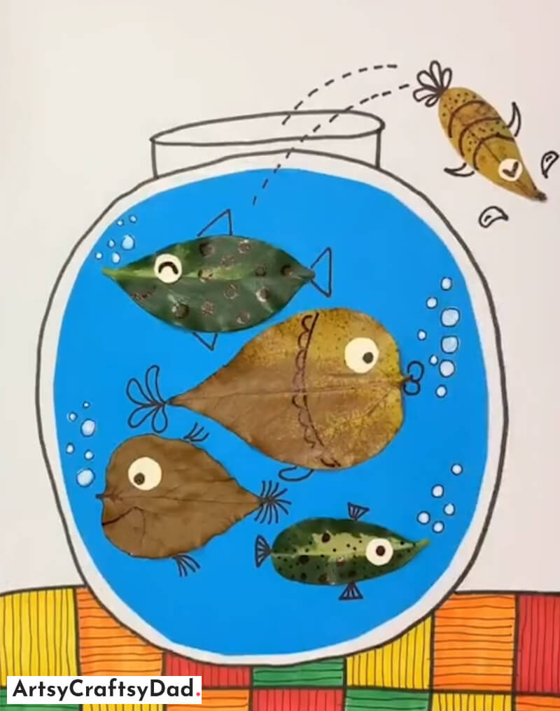 Leaves Fish in Aquarium Art & Craft Idea for Kids - Simple Animal Art Projects For Youngsters