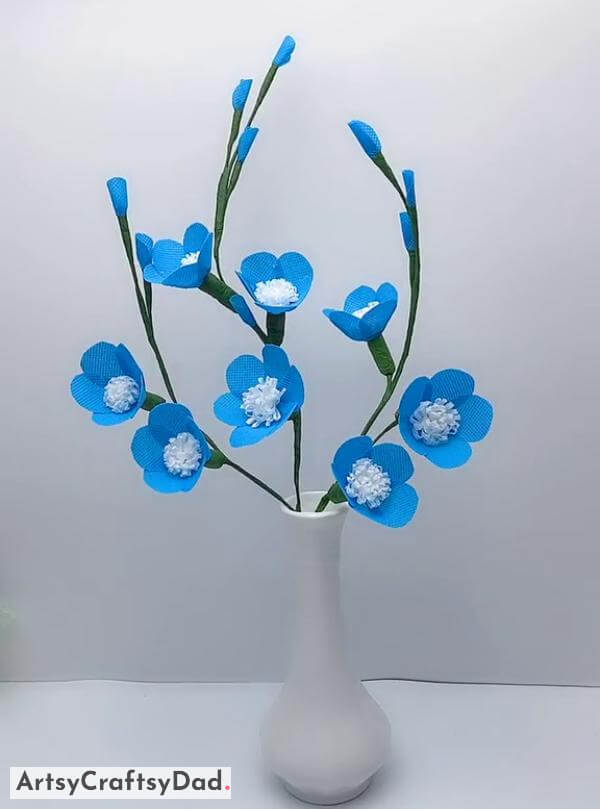Lovely Paper Flower Room Decor Craft Idea for Kids Room - Gorgeous Glass Flower Vase Art For Home Decorating 