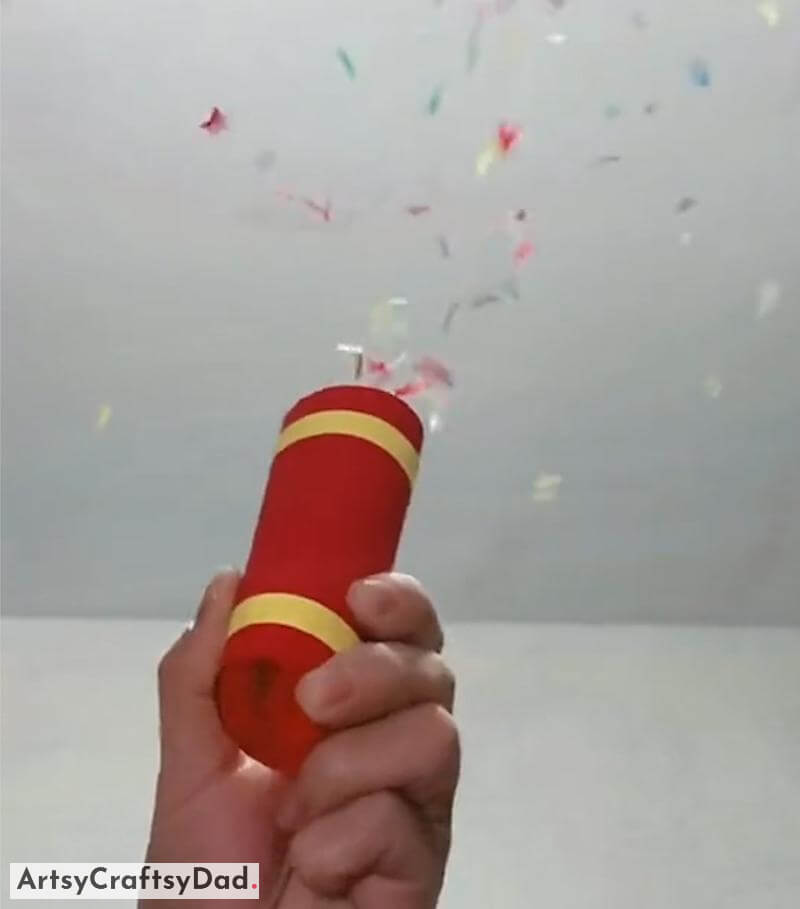 Make a Confetti Launcher Craft Using Balloons for the Celebration - Creative Toy Crafting Adventures For Kids