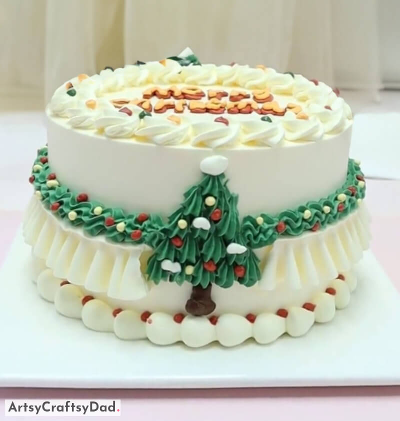 Merry Christmas Cake Decoration Idea - Decorate a Christmas Cake to Make Your Holiday Celebrations Merrier