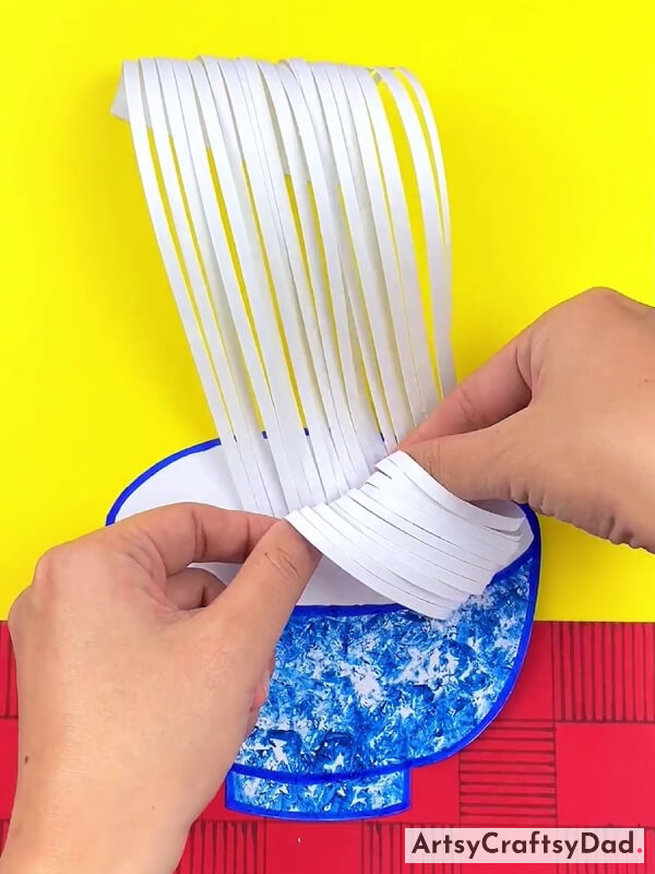 Folding Noodle Strip In Round Manner