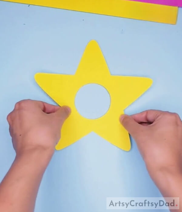 Cutting the Outline of Star