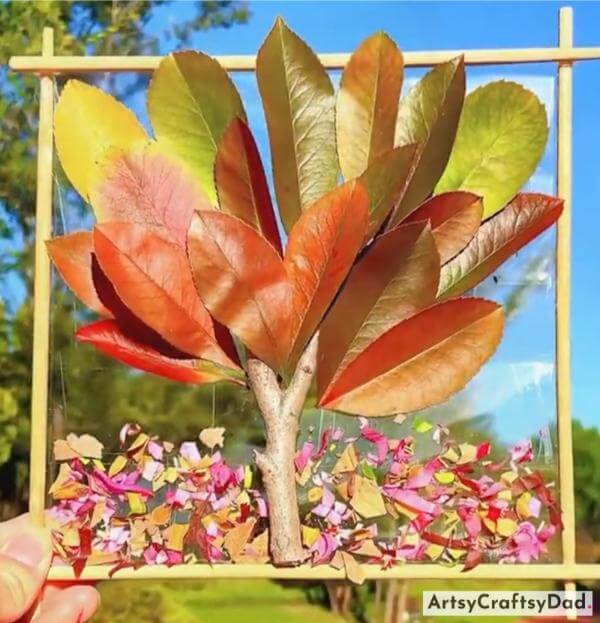 Beautiful Leaf Frame Craft Using Chopsticks & Transparent Glue-Exploring Leaf Crafts: Ideas for Kids to Create Beauty