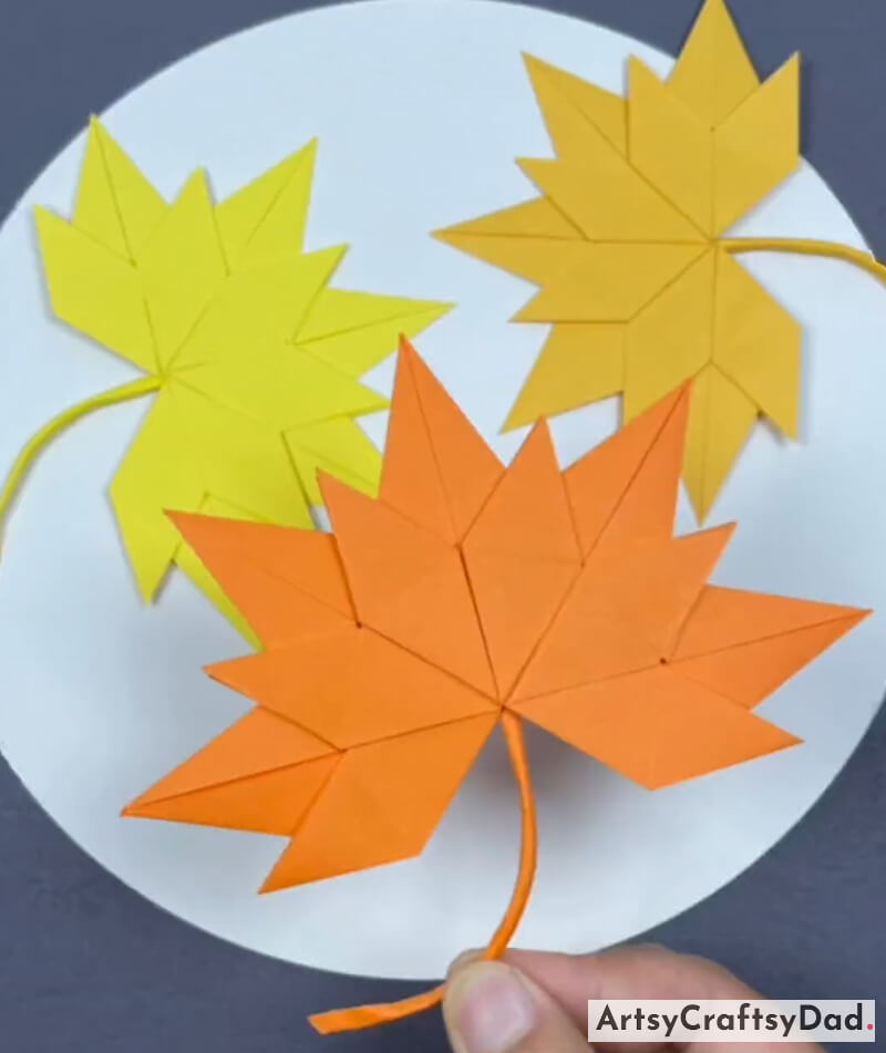 Beautiful Origami Maple Leaf Crafts For Kids-Amusing and Inventive Paper Craft Ideas to Encourage Kids' Artistic Expression