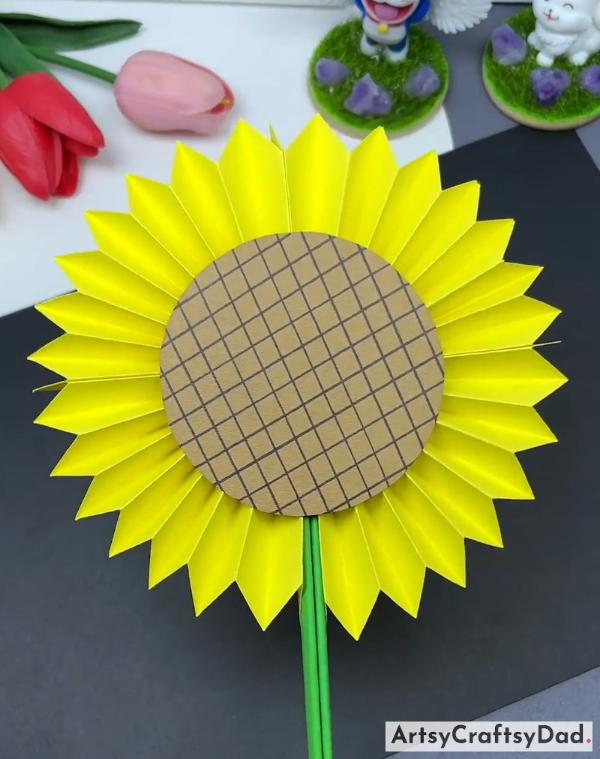 Cardboard & Craft Paper Sunflower Craft Idea for Kids -Paper Flower Craft Projects Perfect for Beginners