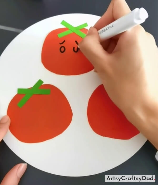 Drawing Face Of Tomato